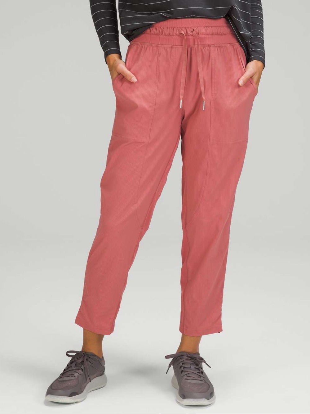 Lululemon Dance Studio Mid-Rise Crop Brier Rose Lightweight W6CDQS Size 4